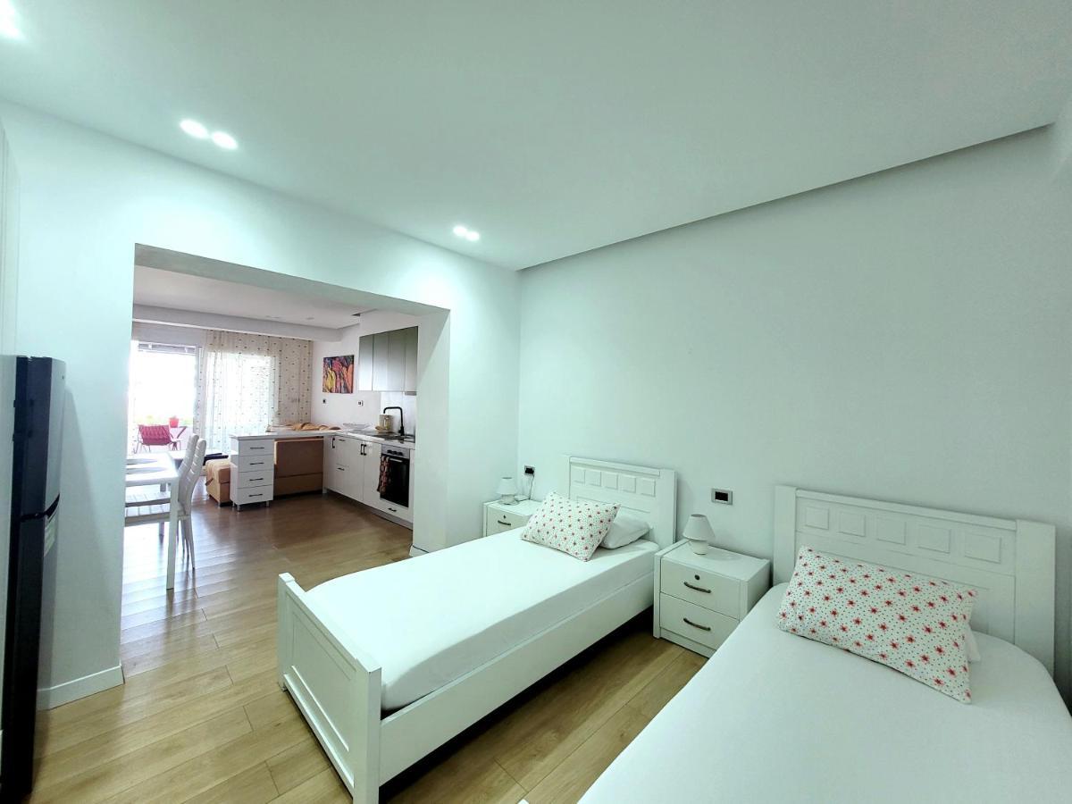Loi Apartment Саранде Екстериор снимка